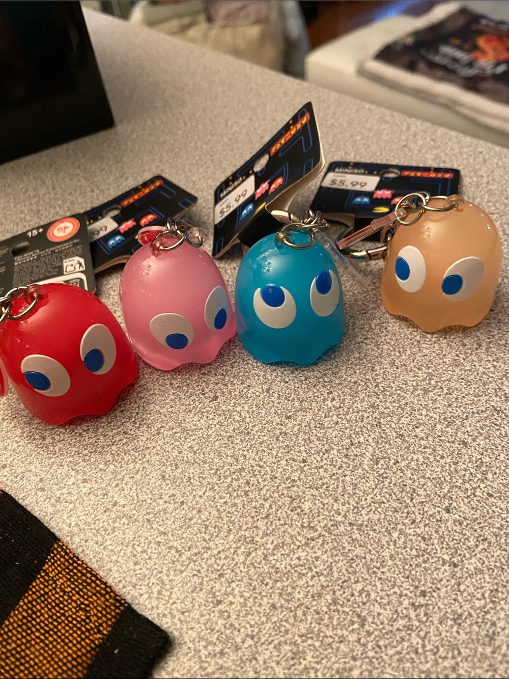 Kids Ghost Keychain Toy - Pink, Blue, Red, Tan pac- man